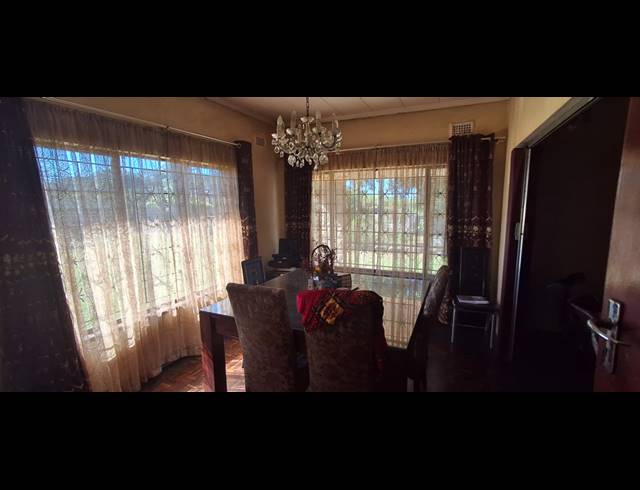 FARM FOR SALE IN HIGH RIDGE